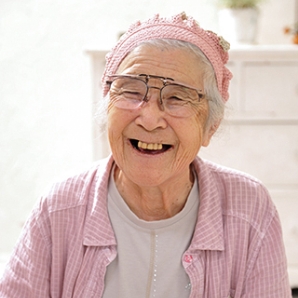 久保田カヨ子氏